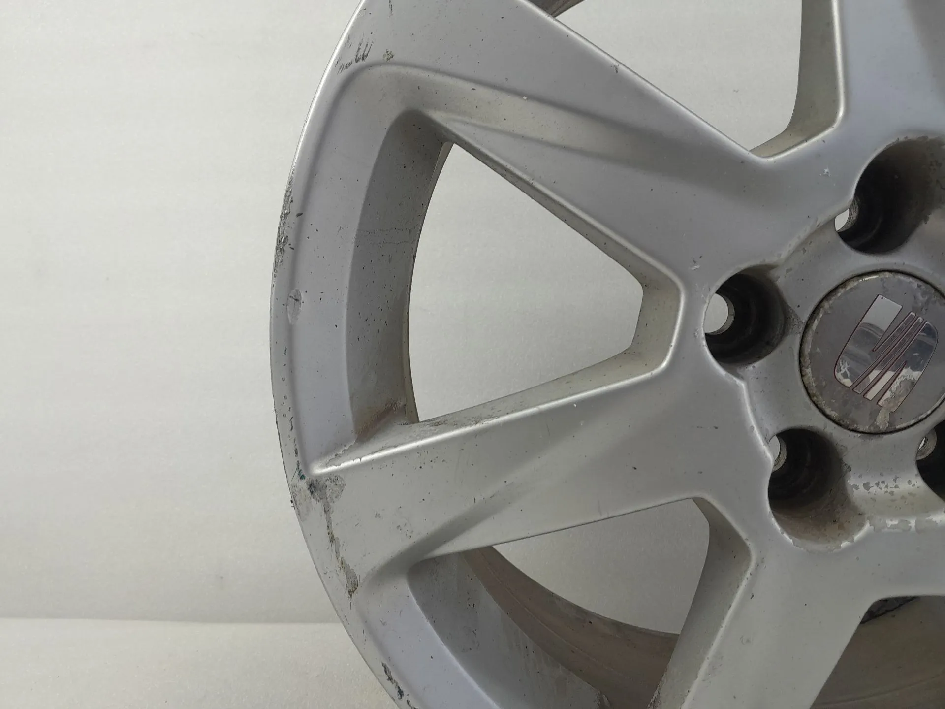 Jante Especial / Jantes Especiais SEAT Ibiza IV ST (6J8, 6P8) Imagem-10 Jante Especial / Jantes Especiais SEAT Ibiza IV ST (6J8, 6P8) Imagem-10