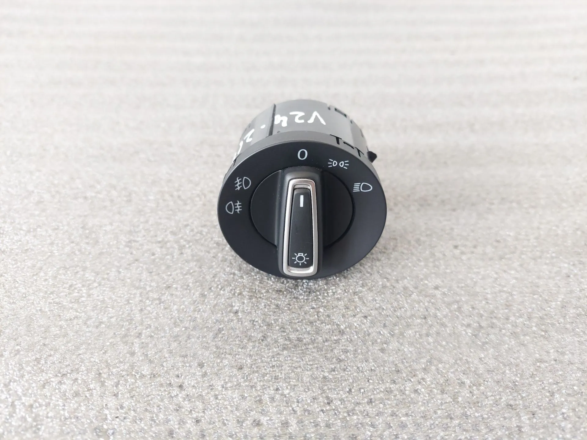Botão / interruptor de luzes VOLKSWAGEN Polo (6R, 6C)