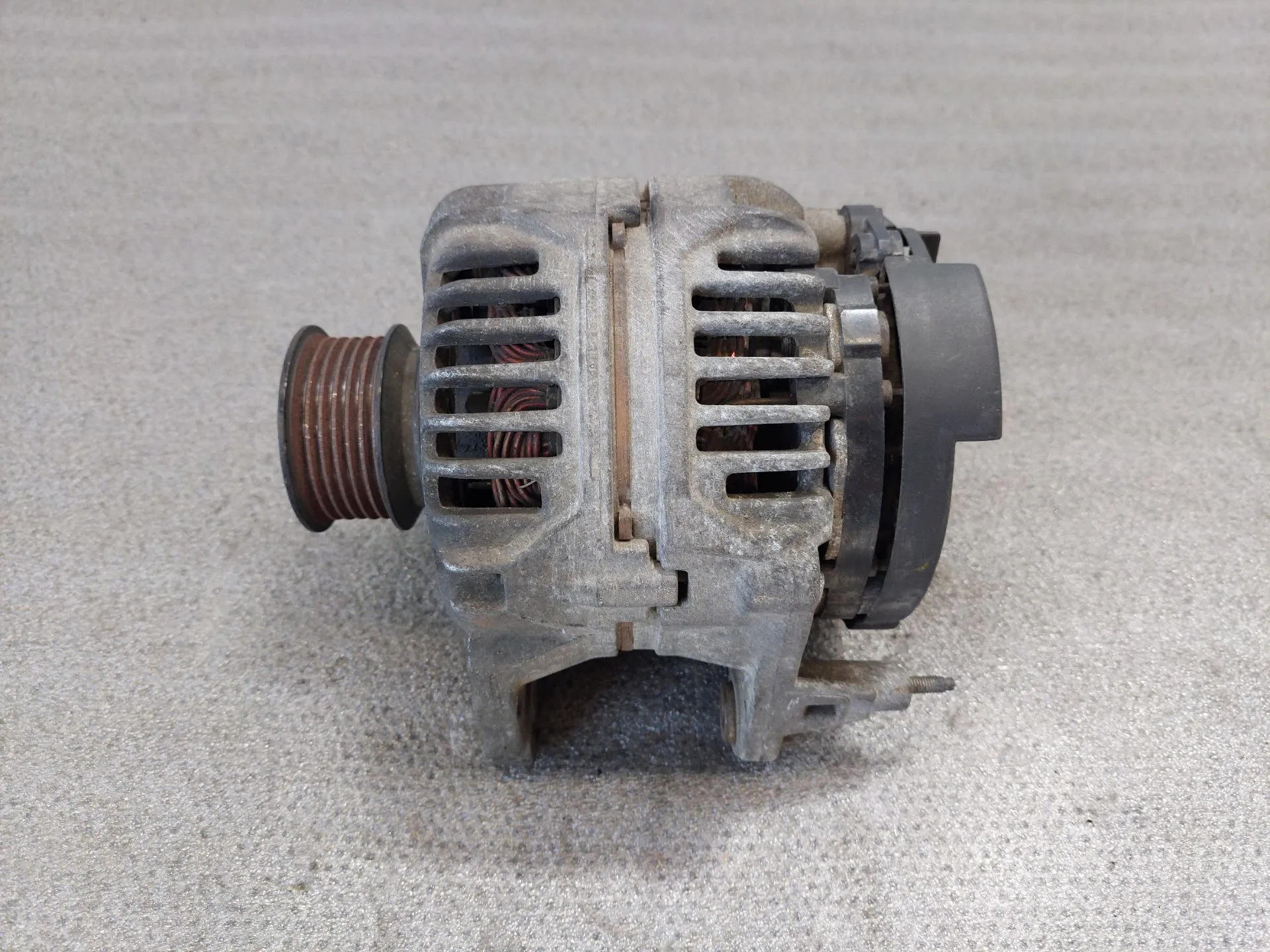 Alternador SEAT Ibiza II (6K1) Imagem-1 Alternador SEAT Ibiza II (6K1) Imagem-1