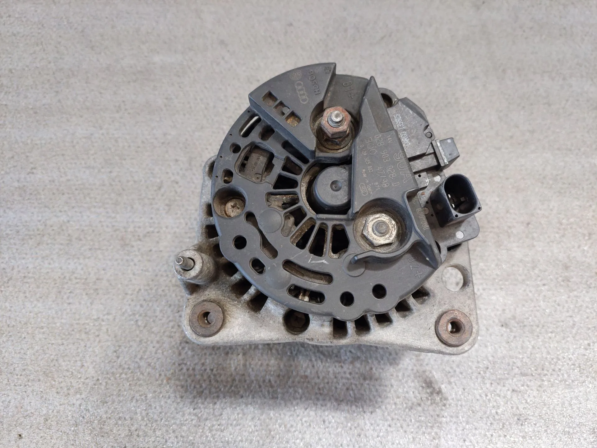 Alternador SEAT Ibiza II (6K1) Imagem-4 Alternador SEAT Ibiza II (6K1) Imagem-4