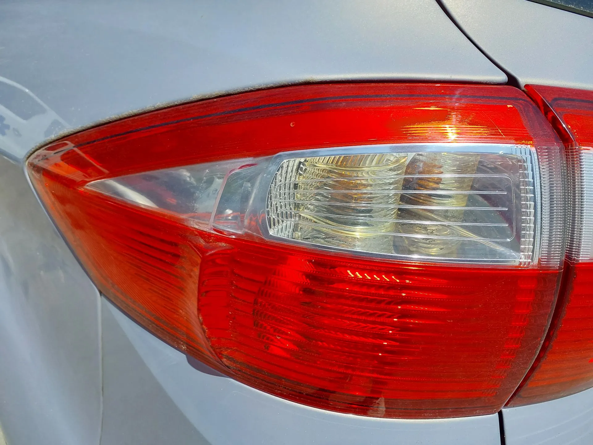 Farolim esquerdo FORD C-Max II (DXA/CB7, DXA/CEU)