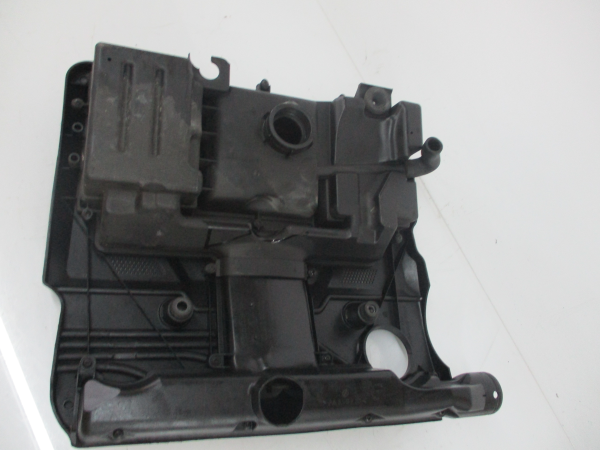 Cobertura del motor VOLKSWAGEN Polo (6N) Imagem-4