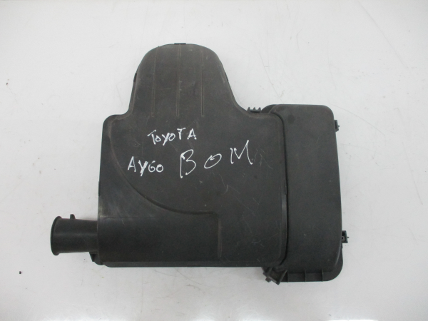 Cobertura del motor TOYOTA Aygo (_B1_) Imagem-1