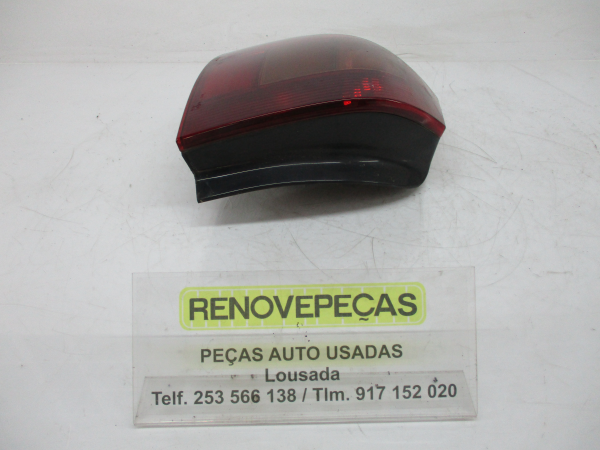 Farolim esquerdo TOYOTA Corolla Hatchback (_E12_)
