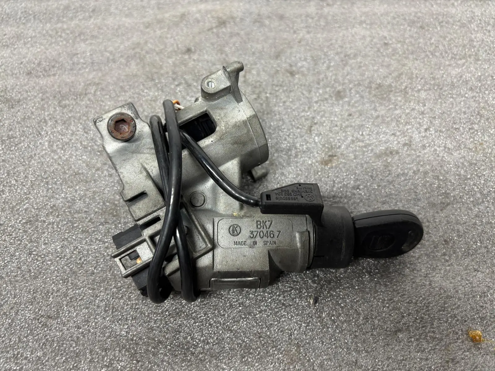 Bombín de encendido SEAT Ibiza II (6K1) Imagem-1