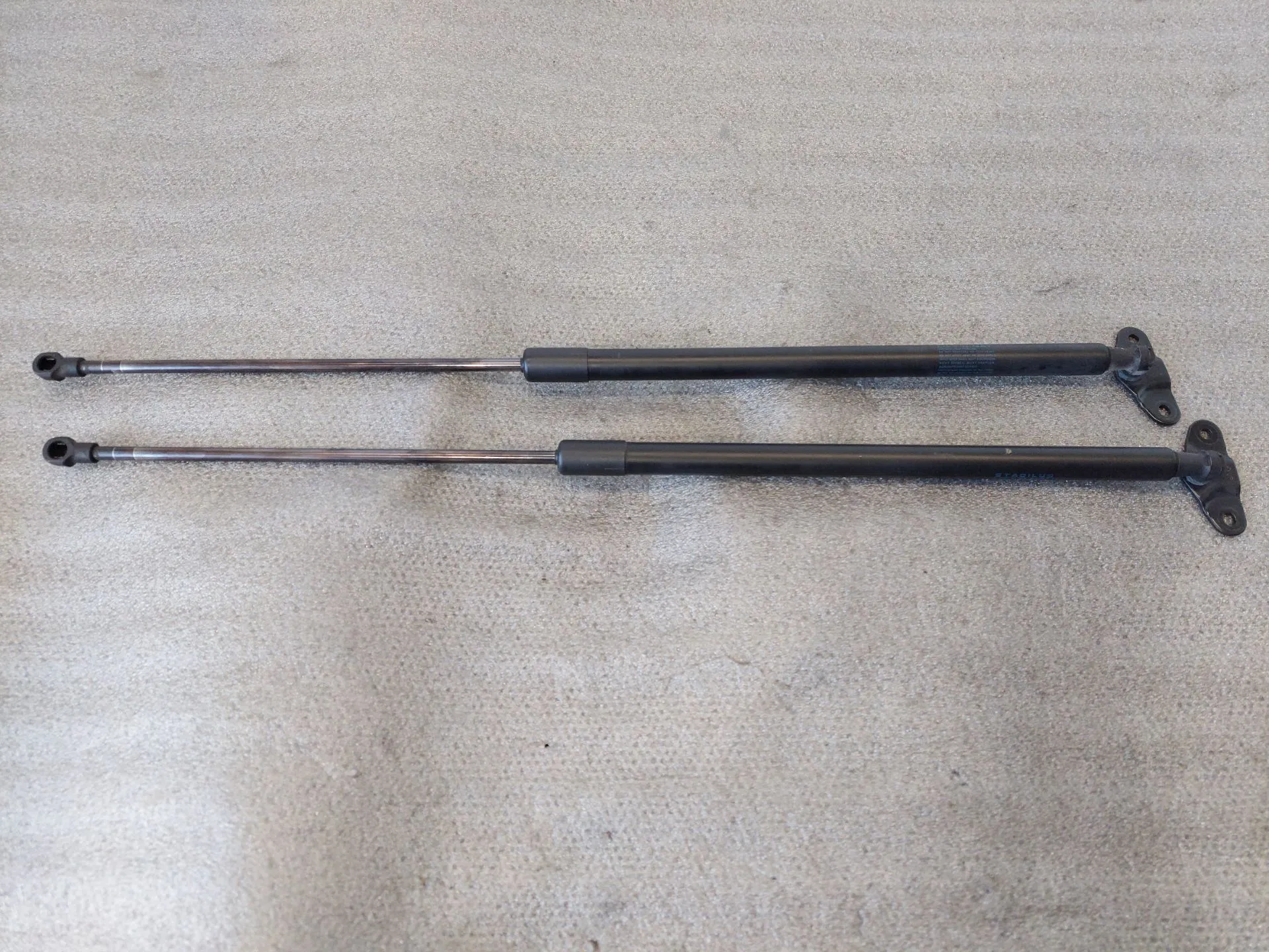 Amortisseur de coffre HONDA Civic VIII Hatchback (FN_, FK_) Imagem-1