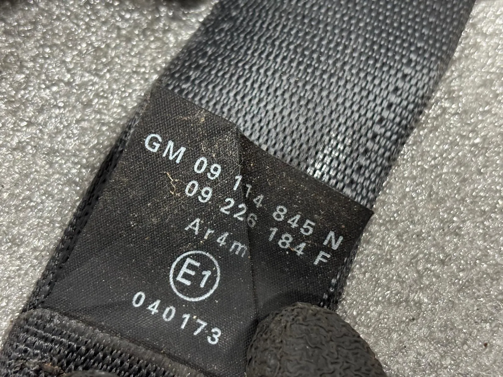 Left rear seatbelt OPEL Corsa C Imagem-1