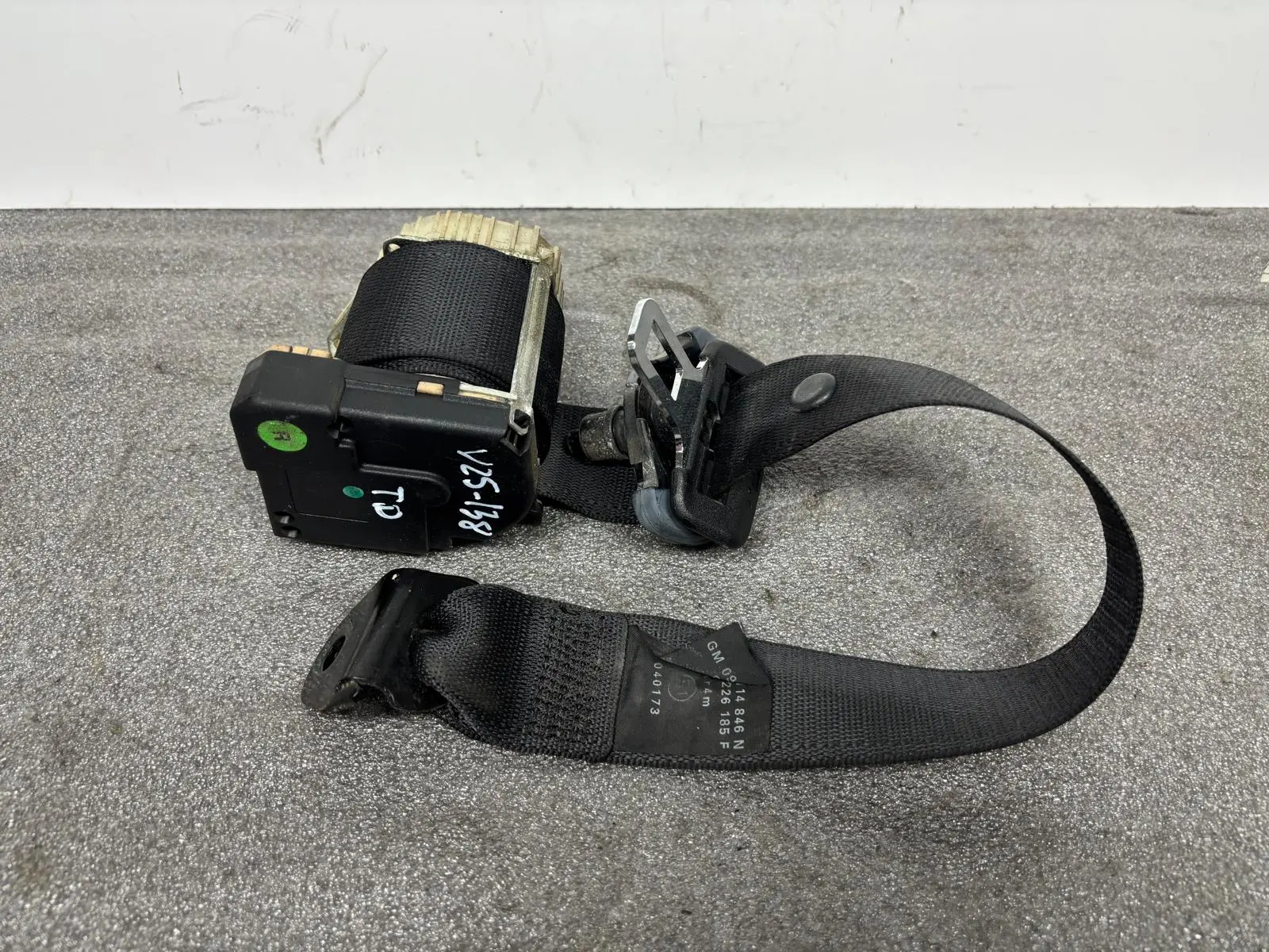 Right rear seatbelt OPEL Corsa C