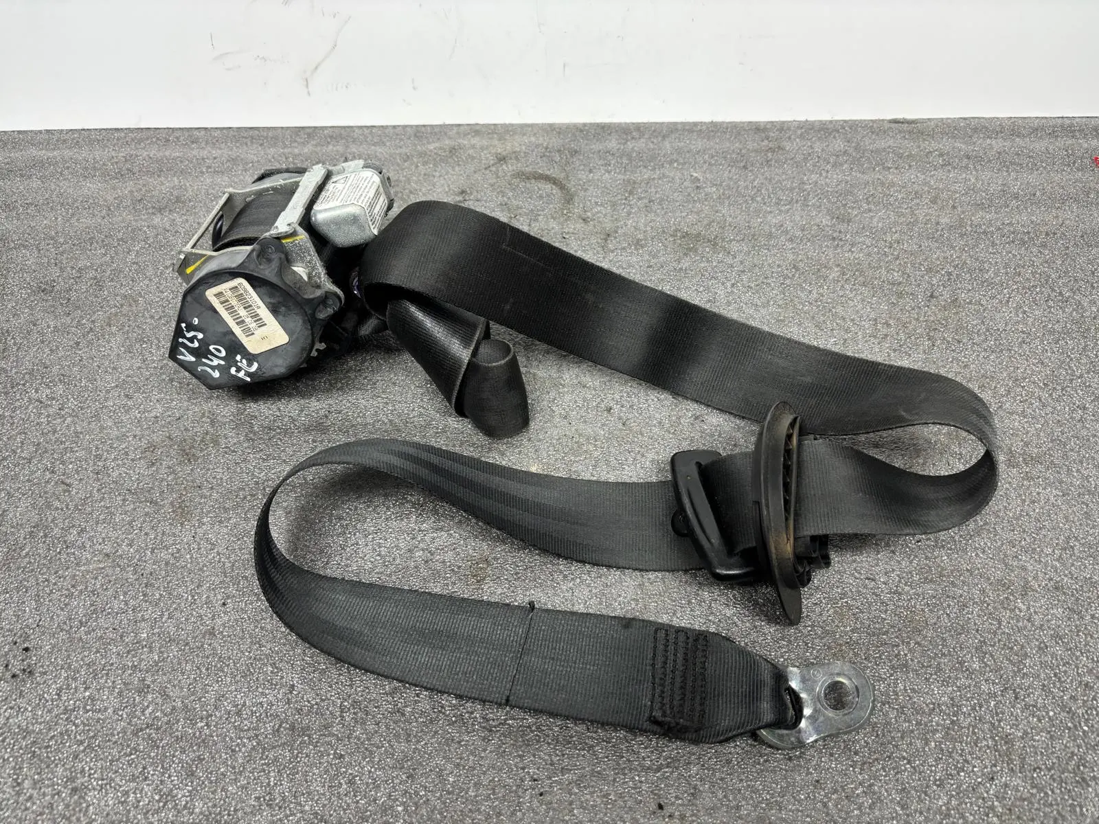 Cinturón delantero izquierdo VOLKSWAGEN Golf V Variant (1K5)