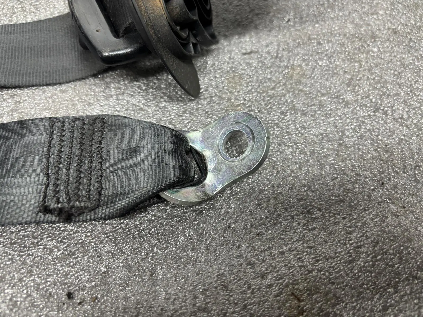 Cinturón delantero izquierdo VOLKSWAGEN Golf V Variant (1K5) Imagem-1