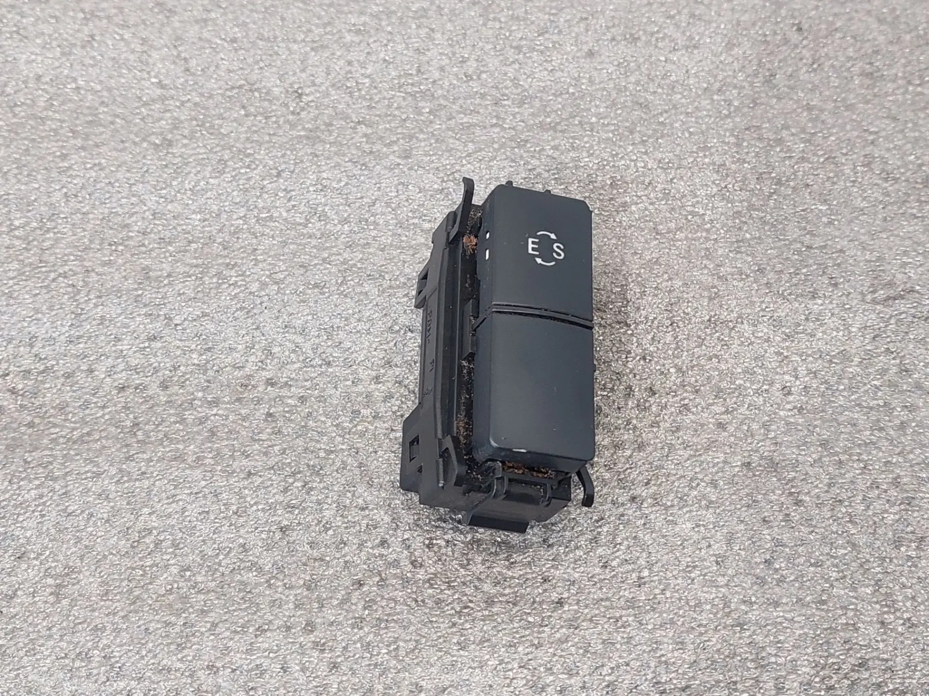 Bouton / interrupteur Mode SPORT MERCEDES-BENZ Classe E (W212)