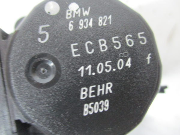 Motor del compuerta de la calefacción BMW 3 Touring (E46) Imagem-4