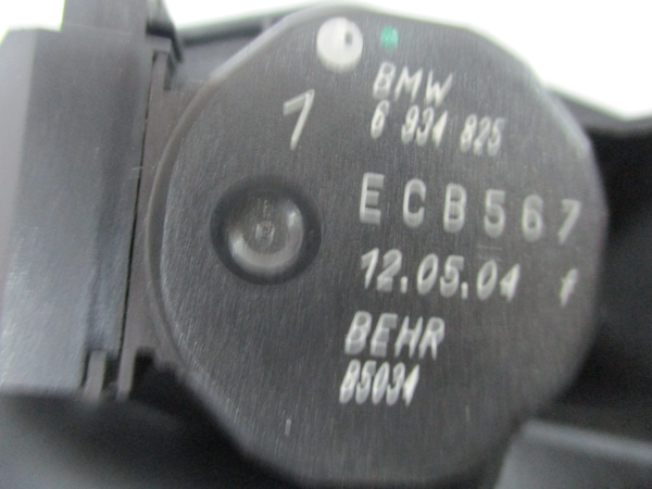 Motor del compuerta de la calefacción BMW 3 Touring (E46) Imagem-5