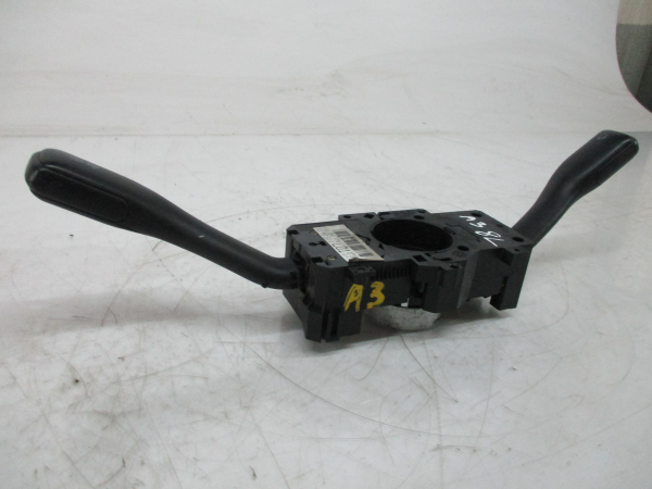 Conjunto / manetes de luzes e limpa vidros AUDI A3 (8L1) Imagem-1 Conjunto / manetes de luzes e limpa vidros AUDI A3 (8L1) Imagem-1
