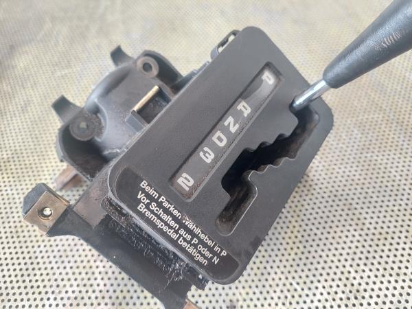 Seletor caixa velocidades MERCEDES-BENZ Três volumes (W124) Imagem-2