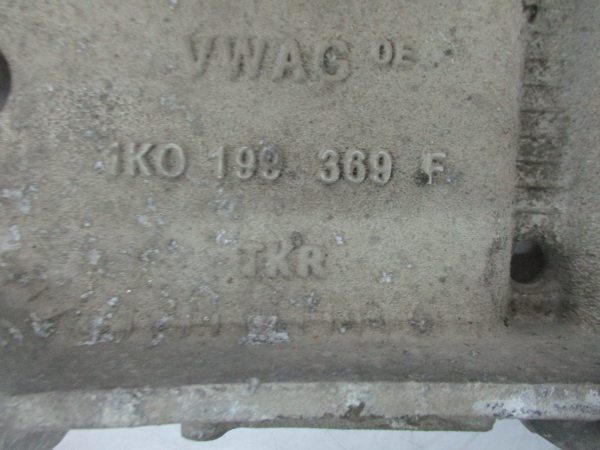 Subchasis delantero VOLKSWAGEN Golf Plus (5M1, 521) Imagem-2