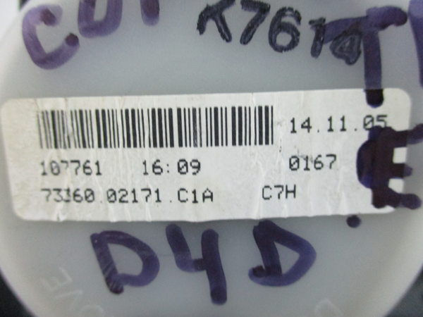 Left rear seatbelt TOYOTA Corolla Hatchback (_E12_) Imagem-3