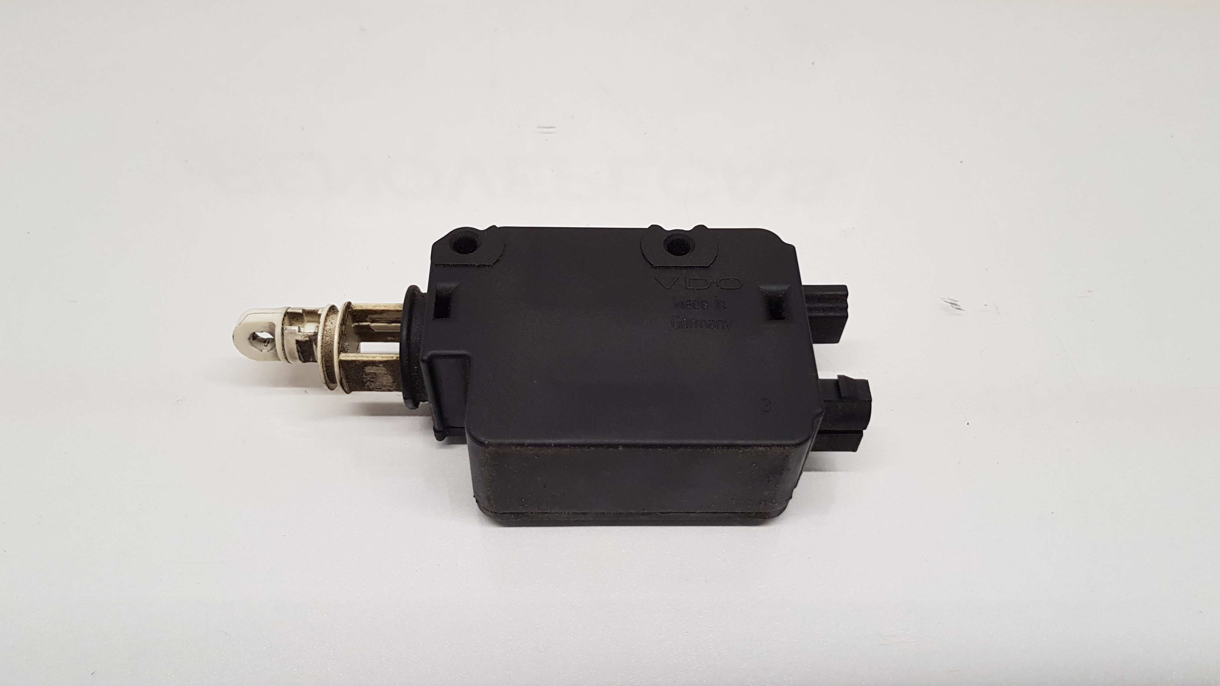 Motor Fecho Mala BMW 3 (E36) Imagem-1