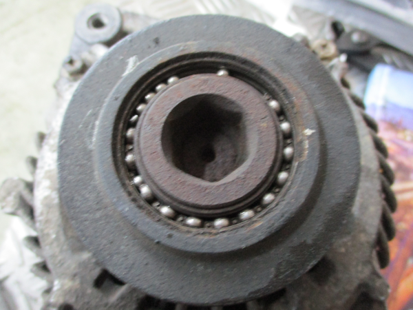 Alternador NISSAN NP300 Navara Pick Up (D40) Imagem-5