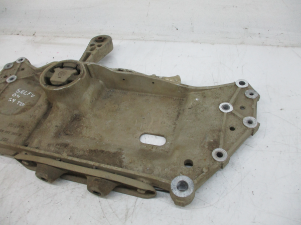 Subchasis delantero VOLKSWAGEN Golf V (1K1) Imagem-2