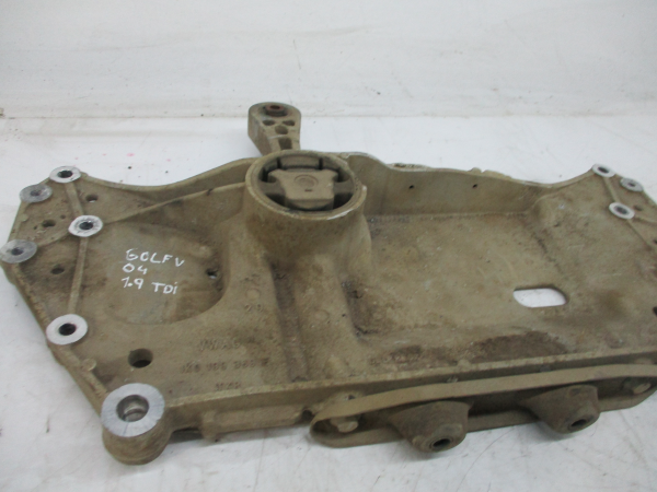 Subchasis delantero VOLKSWAGEN Golf V (1K1) Imagem-1