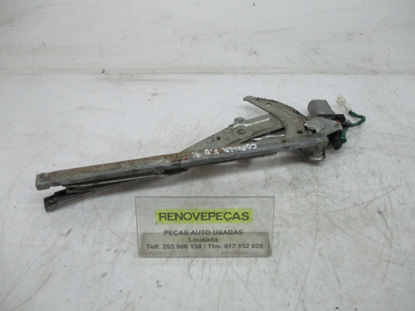 Elevador vidros frente direito TOYOTA Corolla Sedan (_E10_)