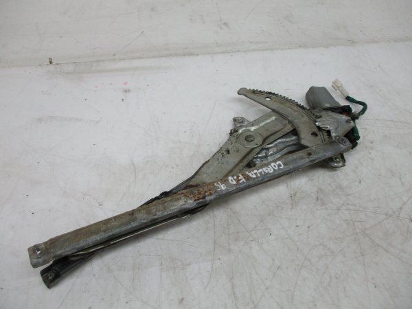 Elevador vidros frente direito TOYOTA Corolla Sedan (_E10_) Imagem-1