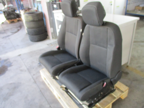 Conjunto de bancos RENAULT Megane III (BZ0_) Imagem-3 Conjunto de bancos RENAULT Megane III (BZ0_) Imagem-3