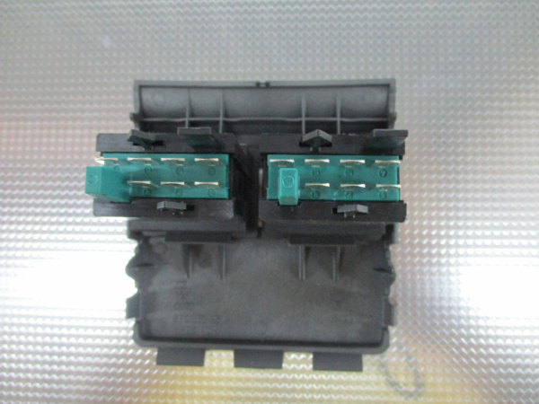 Interruptor / Botao AUDI A3 (8P1) Imagem-4