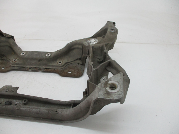 Subchasis delantero MERCEDES-BENZ Classe C (W203) Imagem-2