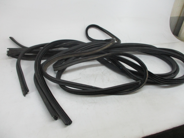 Goma genérica NISSAN Qashqai/Qashqai+2 I (J10, JJ10) Imagem-1