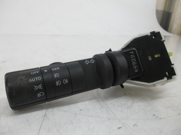 Conjunto / manetes de luzes e limpa vidros NISSAN Qashqai/Qashqai+2 I (J10, JJ10) Imagem-1