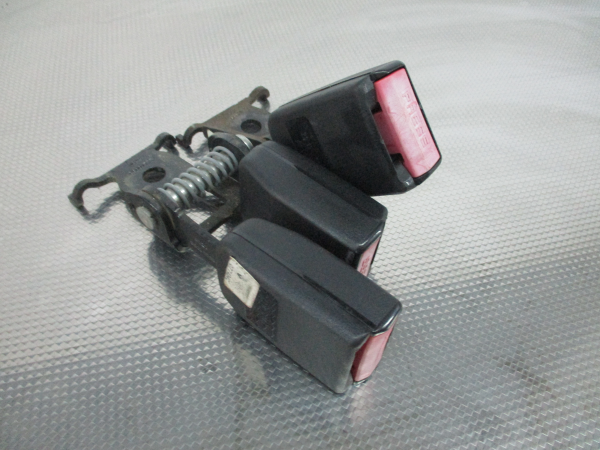 Hebilla de cinturón trasero izquierdo RENAULT Megane II (BM0/1_, CM0/1_) Imagem-2