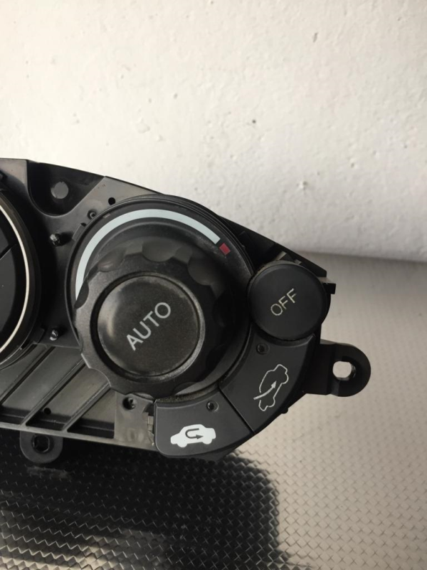 Comando chauffage / sofagem HONDA Civic VIII Hatchback (FN_, FK_) Imagem-7 Comando chauffage / sofagem HONDA Civic VIII Hatchback (FN_, FK_) Imagem-7