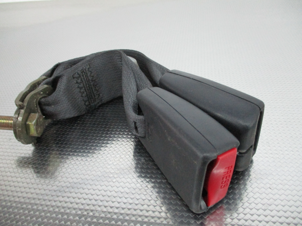 Hebilla de cinturón trasero izquierdo MAZDA 6 Hatchback (GG) Imagem-1