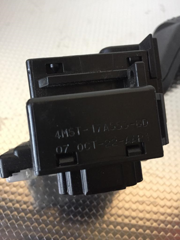 Conjunto / manetes de luzes e limpa vidros FORD Focus II (DA_) Imagem-1