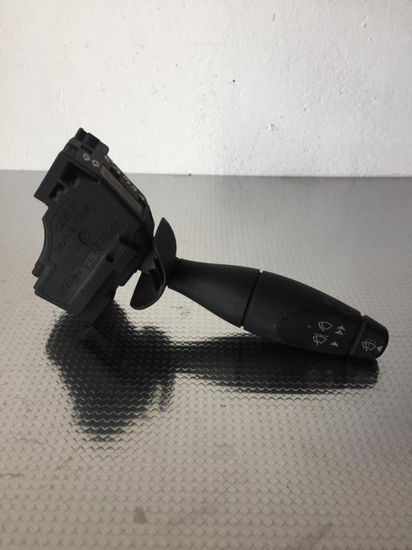 Conjunto / manetes de luzes e limpa vidros FORD Focus I (DAW, DBW)