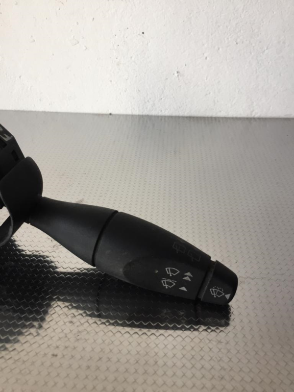 Conjunto / manetes de luzes e limpa vidros FORD Focus I (DAW, DBW) Imagem-1