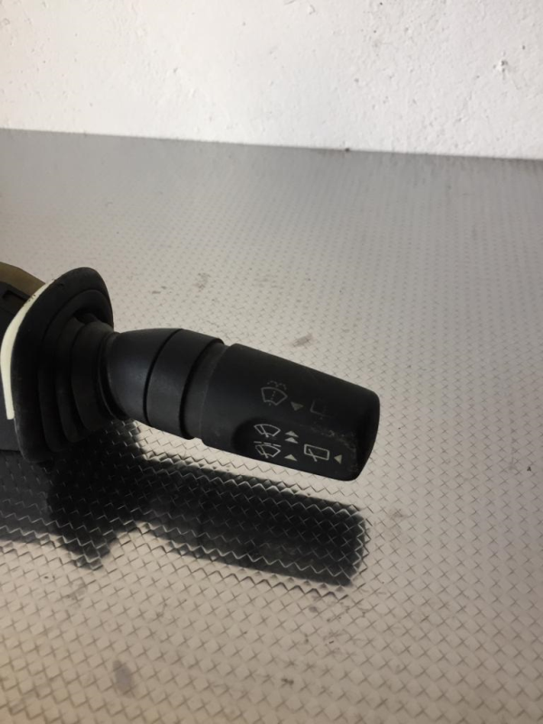 Conjunto / manetes de luzes e limpa vidros FORD Mondeo I (GBP) Imagem-1