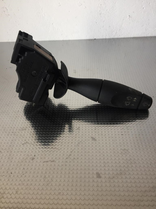 Conjunto / manetes de luzes e limpa vidros FORD Fiesta V (JH_, JD_)