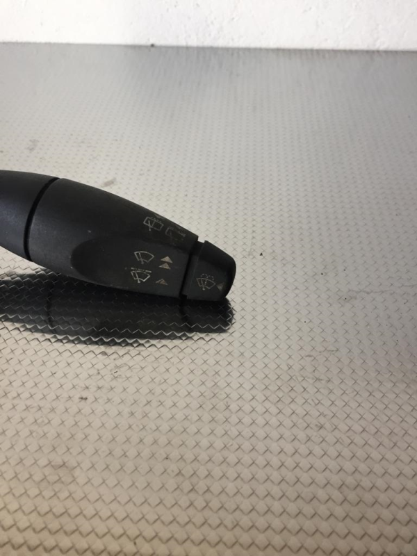 Conjunto / manetes de luzes e limpa vidros FORD Fiesta V (JH_, JD_) Imagem-1