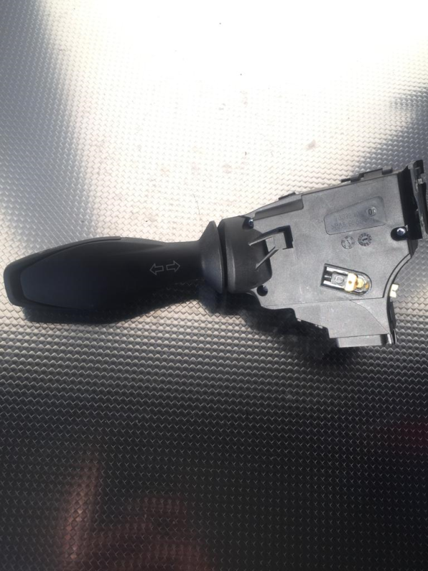 Conjunto / manetes de luzes e limpa vidros FORD Fiesta VI (CB1, CCN)