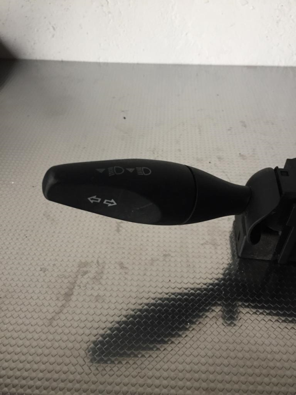 Conjunto / manetes de luzes e limpa vidros FORD Fiesta V (JH_, JD_) Imagem-1