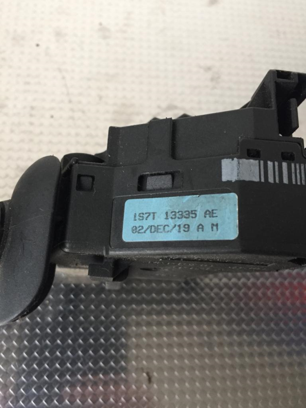 Conjunto / manetes de luzes e limpa vidros FORD Fiesta V (JH_, JD_) Imagem-2