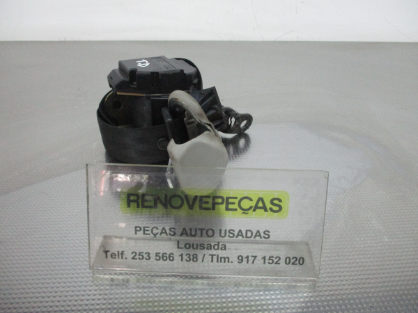 Right rear seatbelt VOLKSWAGEN Golf IV (1J1)