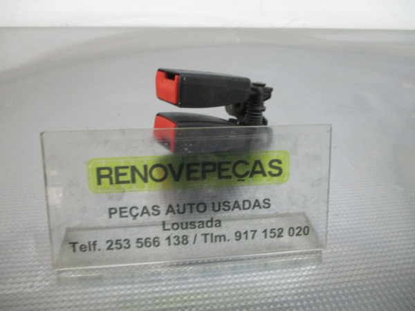 Hebilla de cinturón trasero izquierdo FORD Mondeo IV (BA7)