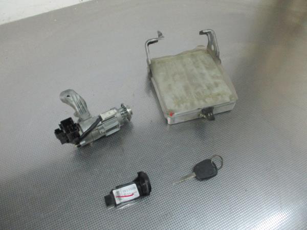 Kit imobilizador TOYOTA Corolla Hatchback (_E12_) Imagem-1