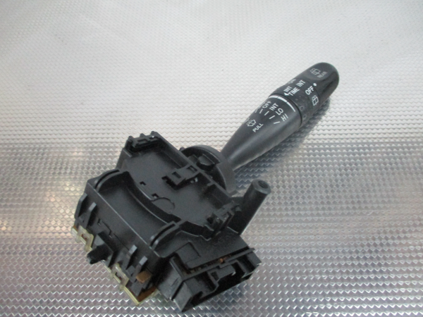 Conjunto / manetes de luzes e limpa vidros TOYOTA Corolla Hatchback (_E12_) Imagem-2