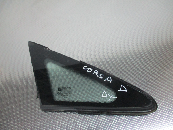 Vidro triangular frente direito OPEL Corsa D Imagem-2