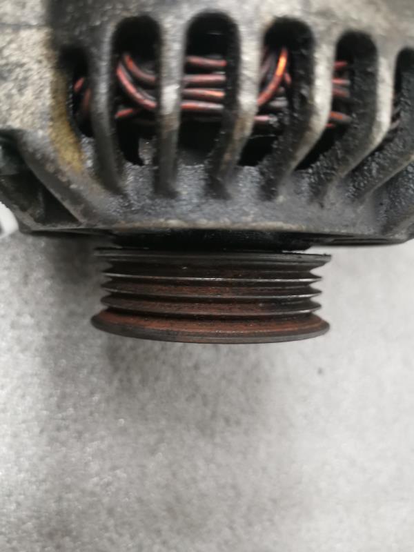 Alternador NISSAN Almera I Sedan (N15) Imagem-1